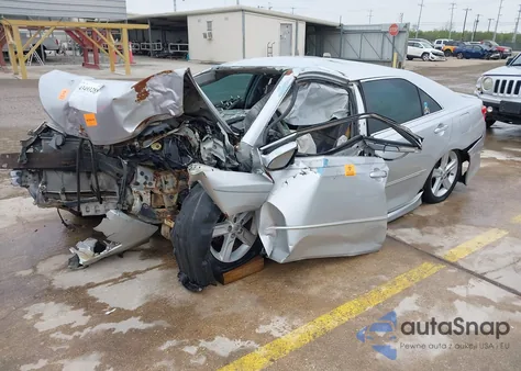 2013 Toyota Camry Se z USA, uszkodzony, nr VIN 4T1BF1FK9DU720817